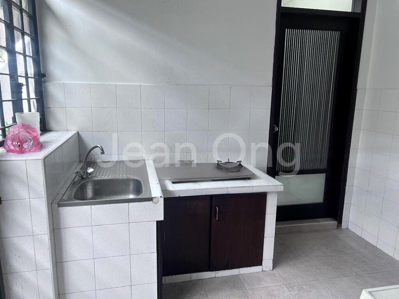 5 Bed Bungalow (Landed) for Sale in  Hua Guan Gardens - Image 7